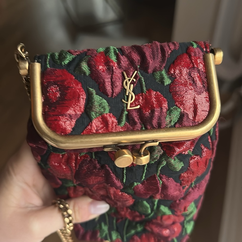 Yves Saint Laurent Broccato chain purse (limited edition) 🥀